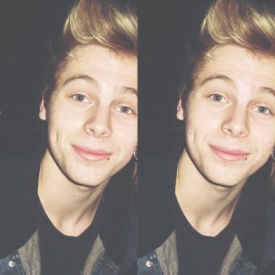 follow @sadftclifford bc goals :))