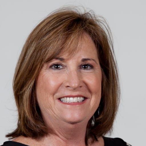 lynnecochran16's profile picture. 