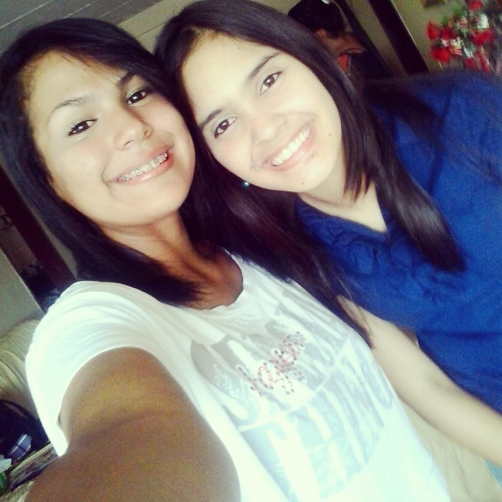Otros amores del pasado me han dejado diabética, y no puedo ser dulce contigo♥.