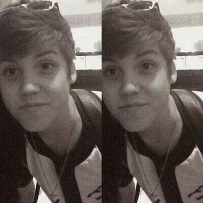 FOLLOW @cutie_dijohn cause she just gave you a free follow