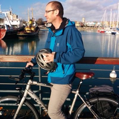 Geek et cycliste urbain.