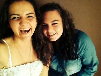 MelaniaDekany's profile picture. @JJUJWorld followed me 21/8/13