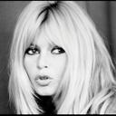 Ella Lucas - @EllaShtumps - Twitter