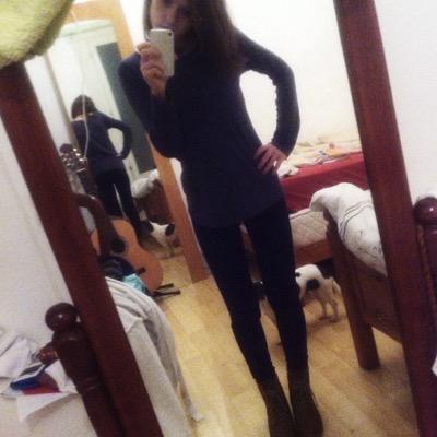 maigrir ou mourir 44kg 1m65  hospitalisee : j-2  , probleme cardiaque. essaie de vivre ses derniers jours