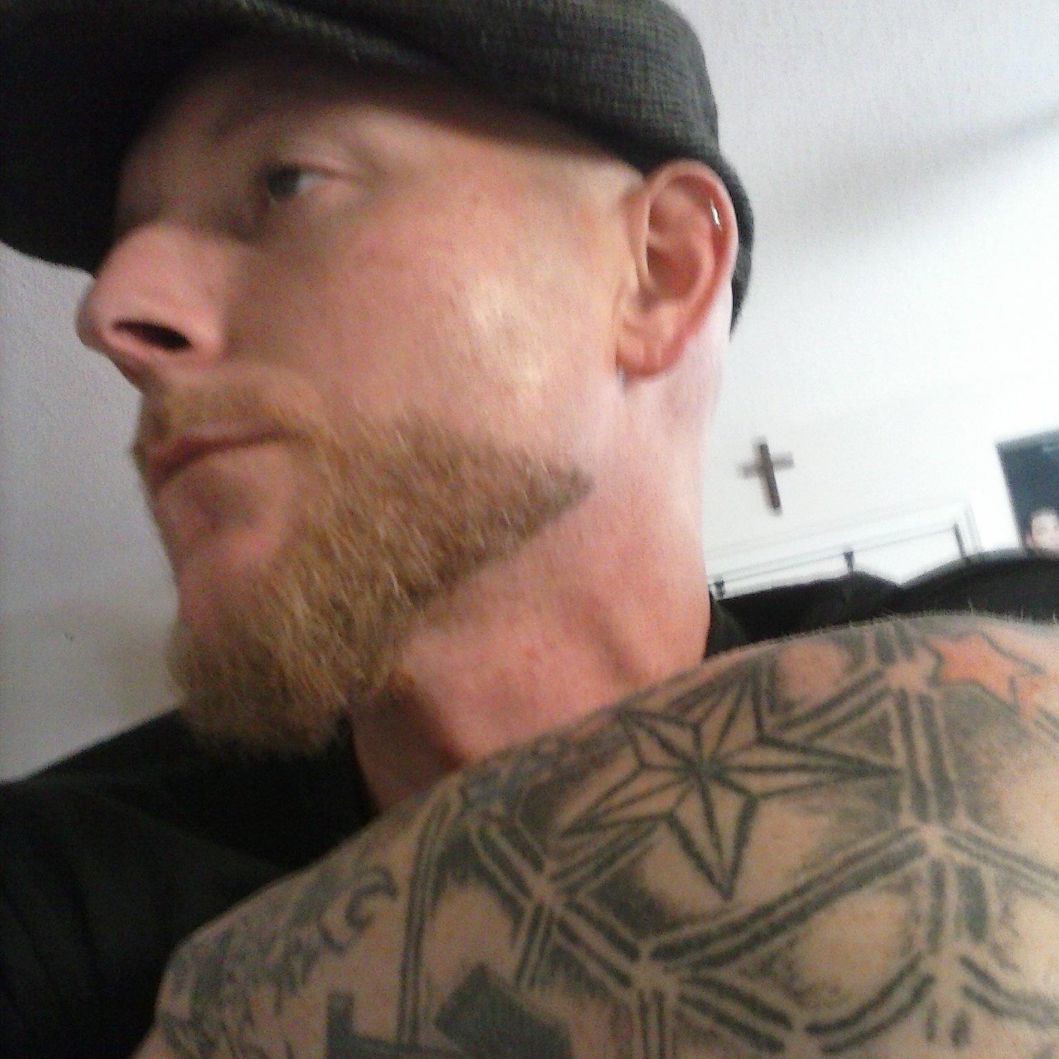 akula187's profile picture. 