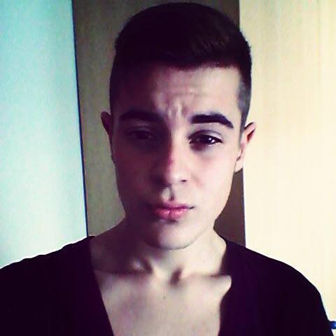 pedrerofigueras's profile picture. I LOVE 日本  Tokyo Futuro azafato de avion! (^o^) Estudiando japones  :3 MY KIK : pautokyo1998 I love gym! *-*   ||*||