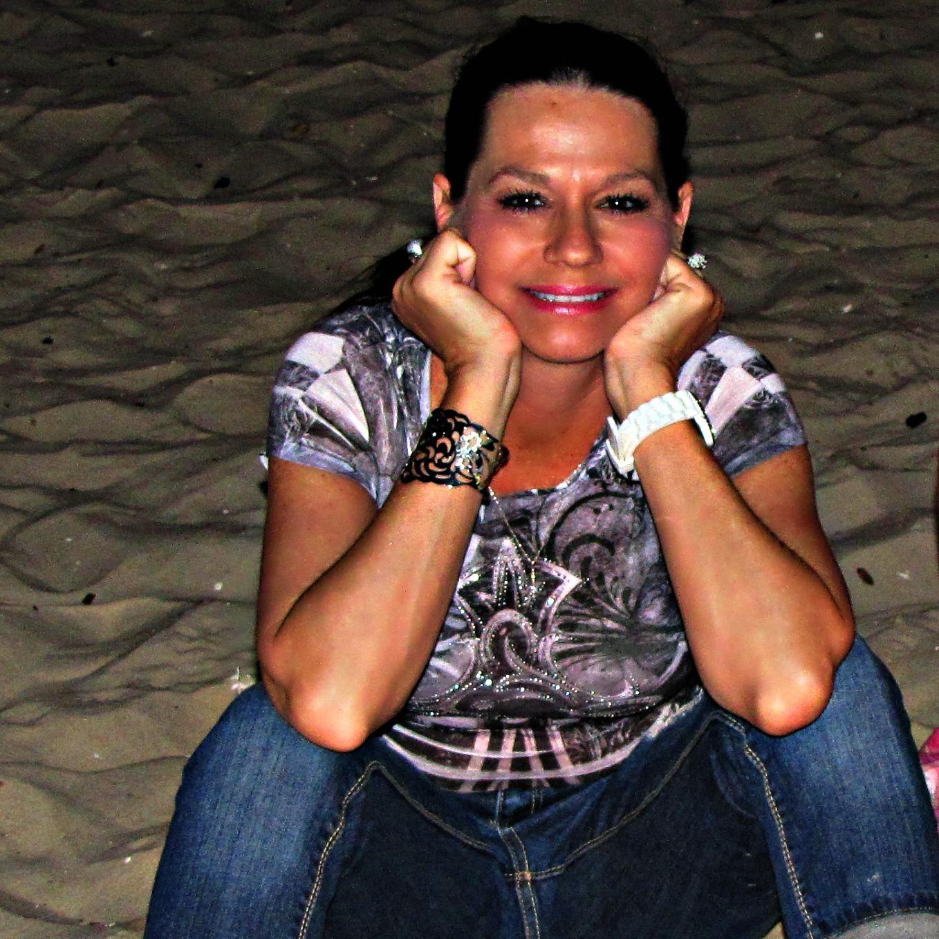 I'm a blogger and contributor to the http://t.co/6lz8eEZ7qV lifestyle and productivity portal.
