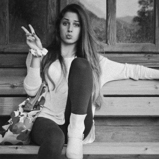 20 añitos, argentina de sangre ♥ Una mina copada que le pone onda a la vida. Después de varios años, volví a mi querido Twitter - No tengo Facebook!
