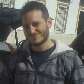 Desarrollador de Software. Geek, ajedrecista, Supervisor de SAC y tal...