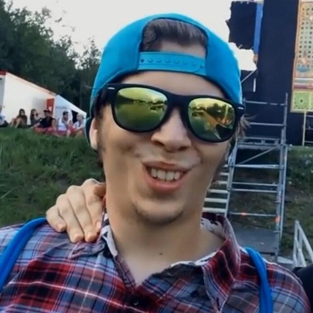 Agusttin_23's profile picture. esta cuenta la uso porque mangel me respondio el 03/03/14 pero la que mas uso es @staxxftrubius :)