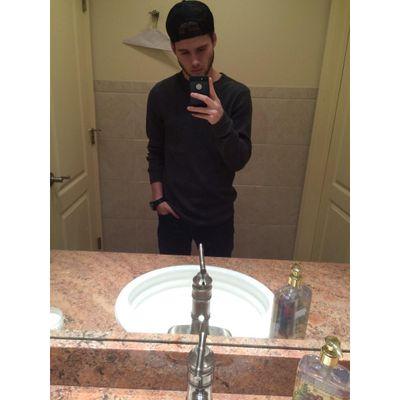 dxddyfxke's profile picture. You know me?