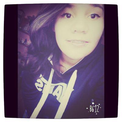 Me delata mi sonrisa cuando escucho su nombre :3
