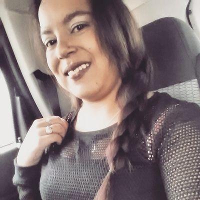 cf6df13621ca4a9's profile picture. #mixedgirl #guttachick #stoner #yourfavebartender snapchat tooti_b