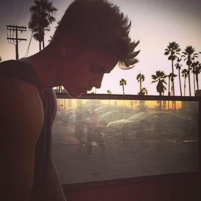 single | 19 | California