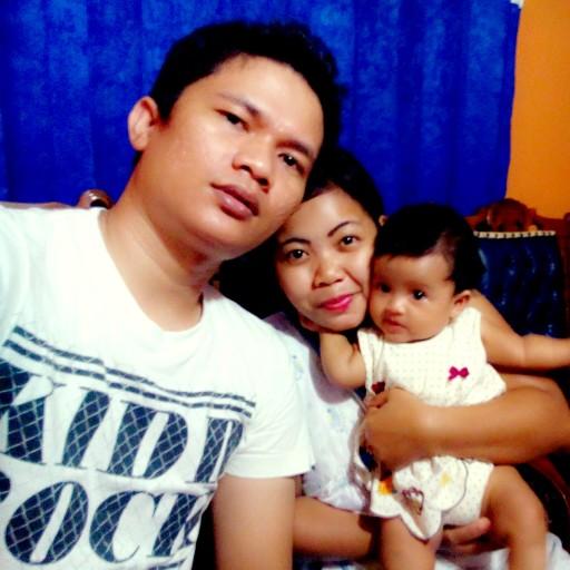 Berbagi kisah| Ilove my FamiLy'Kasim@acimtorres my husband|marsha apriLya My baby|♥