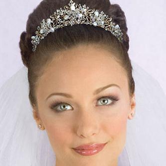 WTC Weddings is a canadian wedding accessory manufacturer and distributer. Our specialty is mostly about wedding tiaras and jewelry design and manufacturing.