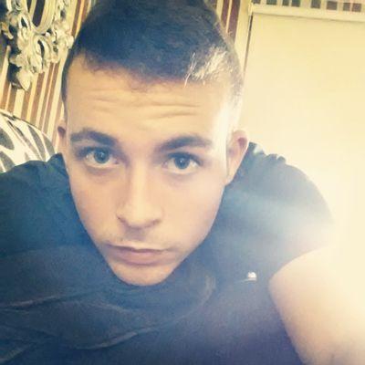 Tienes dos opciones:Luchas por lo que quieres o te rindes.La clave del éxito es ser tu mismo.70196.Hermanos siempre.Opositor Policia Nacional.