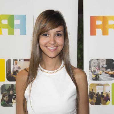 Janetgarci's profile picture. Siempre soñando, en invierno con el sol con las nubes en verano...