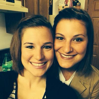 hollyllama12's profile picture. 