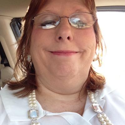 rachellle1522's profile picture. 