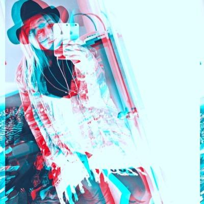 KelsoOOO___'s profile picture. You gotta be able to smile through all the bullshit ✌