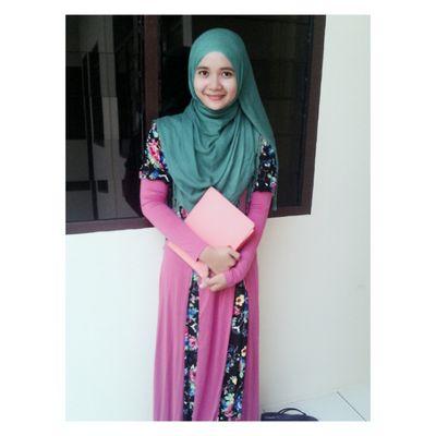 IndahDE_'s profile picture. 