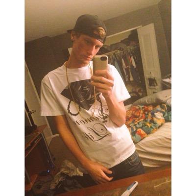 i could write poems on your neck with my lips