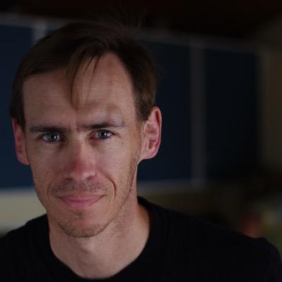 MowgliCanuck's profile picture. Amateur photographer dedicated to observing the details and putting them to pixels.