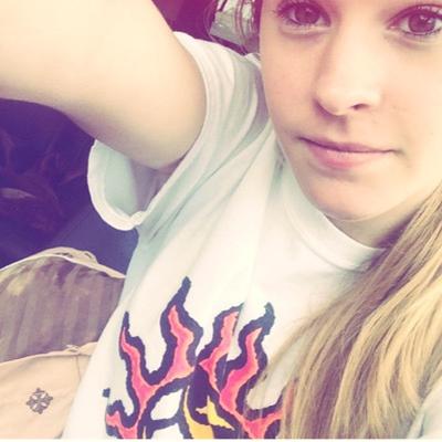Profile Picture of Mandy (@Mandy_Solari) on Twitter