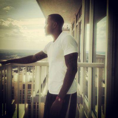 #BAP #1LoveOrNoLove #LegalShield #Ceo #MoneyIsEVOlution #ScottsdaleNights. . Instagram @Only1realevo | Football is life for me along w/other endeavors. #CB, 6'1