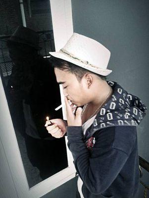 #From #CenterOfJava, Live in Tangerang - Indonesian @Me : #Simple #Friendly and still learn to enjoy life #openfriends