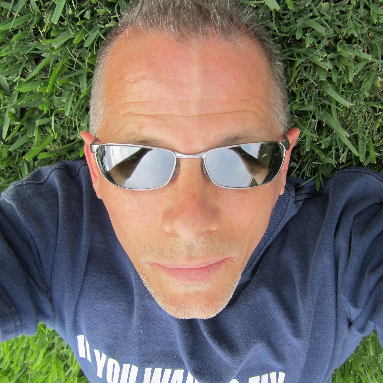 latenightgrilln's profile picture. 