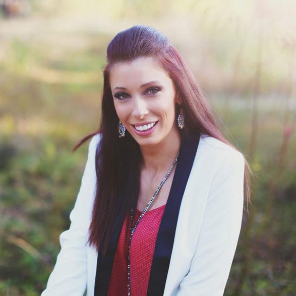 Shineonbeauty_'s profile picture. Senior Photgrapher | Chief Makeup Artist and Hairstylist of https://t.co/0Q7Iz39BXC | Houston, Tx based | for booking go to the link below❤️