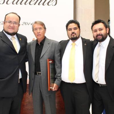 Lic. en Derecho, de Izquierda y aprendiz de la vida