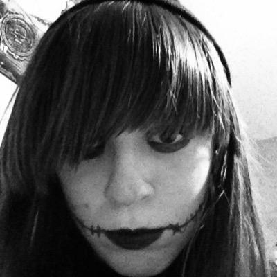 love to bake, looove Black Veil Brides ,iballisticsquid is amazing, stampylongnose is amazing, music is life, i am weird
