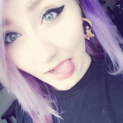 rose_revolver's profile picture. hai c: Im jade and im 15, turning 16 on march 2nd.
my best friend is bree c: 
I love sea creatures and water stuff ( especially mermaids )