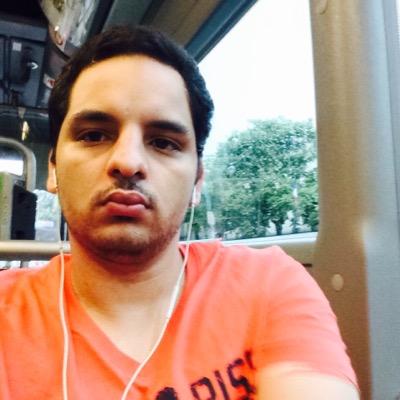 Ne point parler des défauts d'autrui, et publier seulement leurs vertus, c'est le caractère de l'homme honnête.