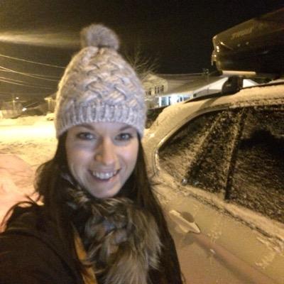 Courtier immobilier chez Remax, mère de 3 enfants, adepte des jus verts et de la course à pieds!
