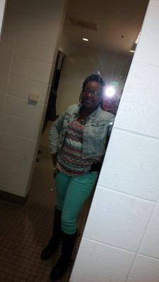 #TEAMSINGLE #TEAMFOLLOWBCK ... FOLLOW ME ON INSTAGRAM @CHARDONNAY20