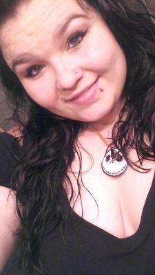 Cosmetologist; Single; Trust Few!; BestFriendForFuckingEver{AshliNoelLong♡}; Tattoos; Pircings; Music; Family; Myself♡