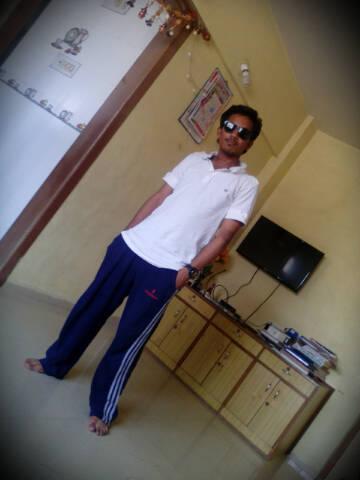 Don't remeber past time because past time is waste pepar always think pregent because pregent is newspepar next search our future becuse future is qution pepar.