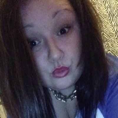 hiiii, my names lisa, im 20 & im from scotland. whats meant to be will be✨