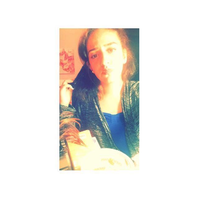 Lily. 16.  Dubai. 
♡ ♡ ♡ ♡ ♡