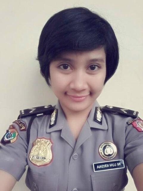 Melindungi , Mengayomi, Melayani Masyarakat                SEPOLWAN XLII       {Familly are everything}