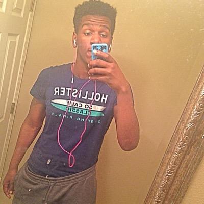 @wildsidenic is insta
@slicnigganic is snapchat
