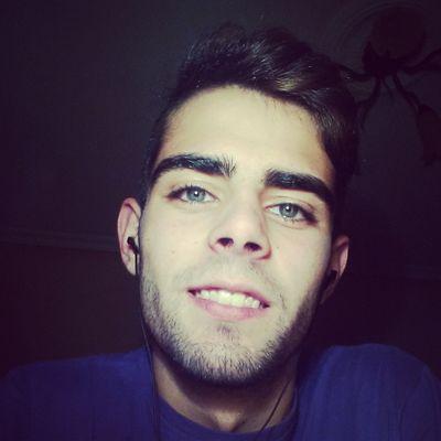 Jugador del C.D.M.Pizarrales..y esta claro que un clavo no saca otro clavo pero 200 clavos alomejor..5