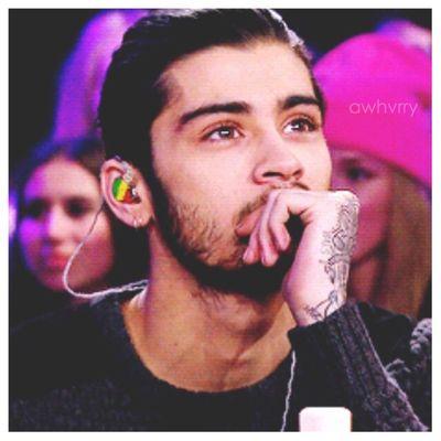 follow @njhftniaz bc she gave you this free follow  !!