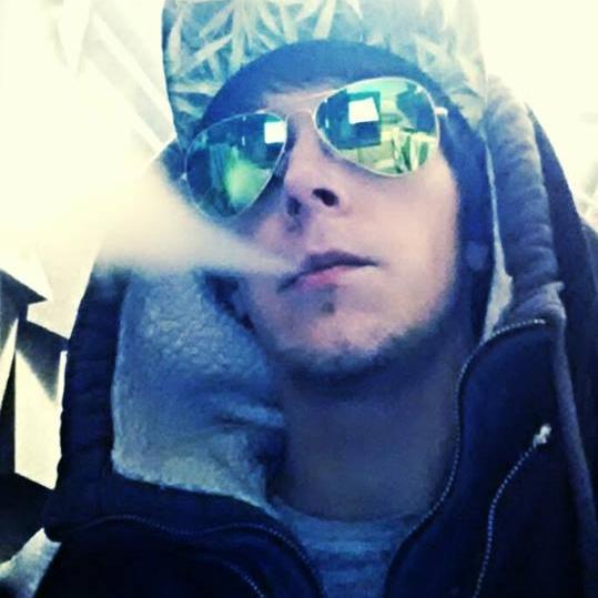 Goin everywhere doin Rap, Pop, Hiphop, everything. Volcal artist who's looking for opportunity.