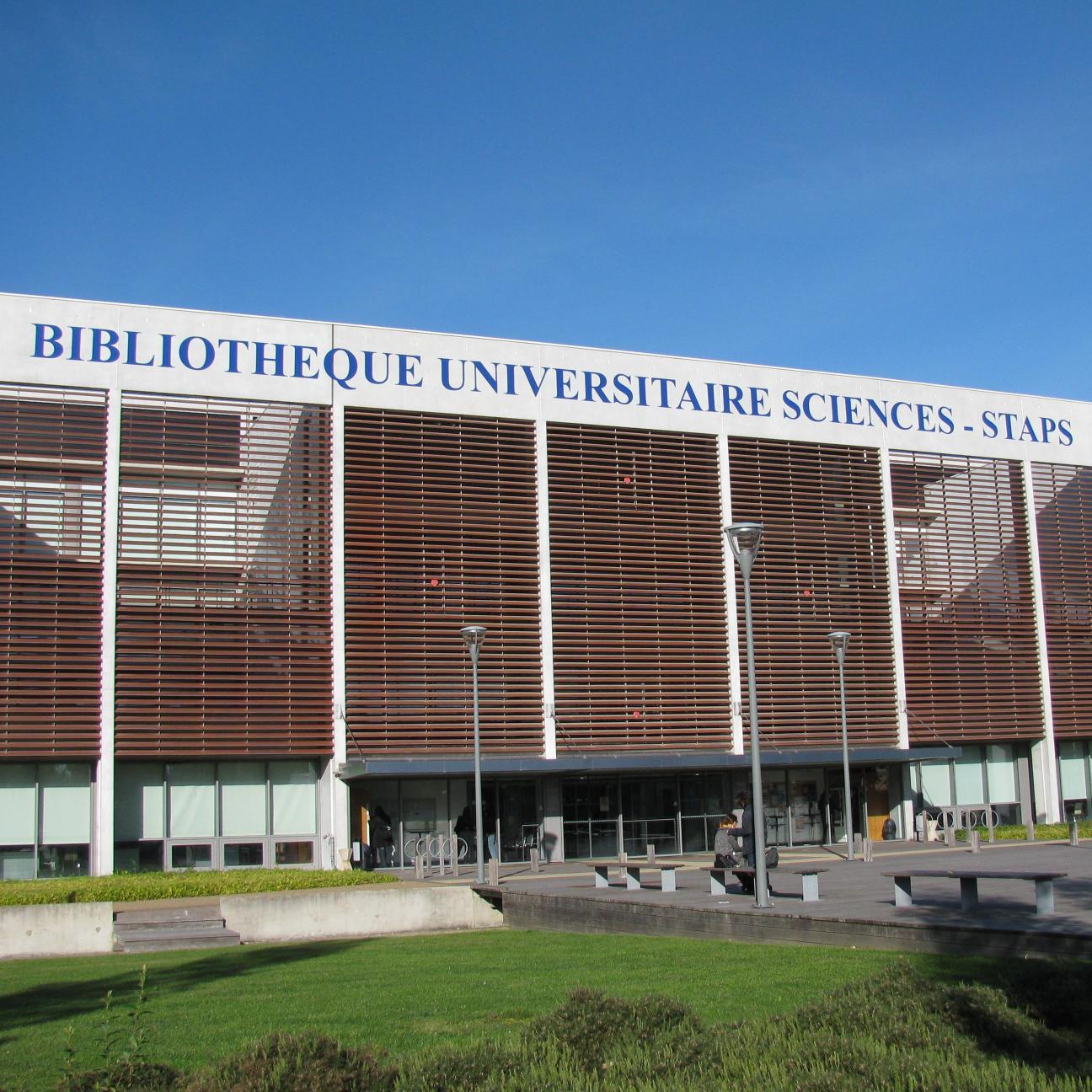 Bibliothécaire référent #STAPS @Universite_Caen - #sportalire #EPS #dopage #digisport 
#stade #management #foot #eSport
#supporterisme #marketing  #APA