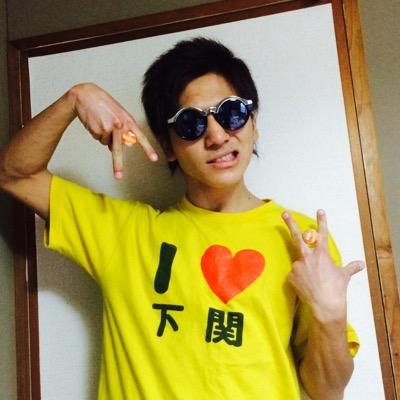Vine/６秒動画/スーパーボール使いツバサ(旧名)/どうか、どうか６秒だけでもみていって下さい！ハードルを低く設定した上で、ぜひご覧下さい！僕の「いいね」から過去の動画をさかのぼれます。 ※自画自賛「いいね」ではありません。(恐縮)